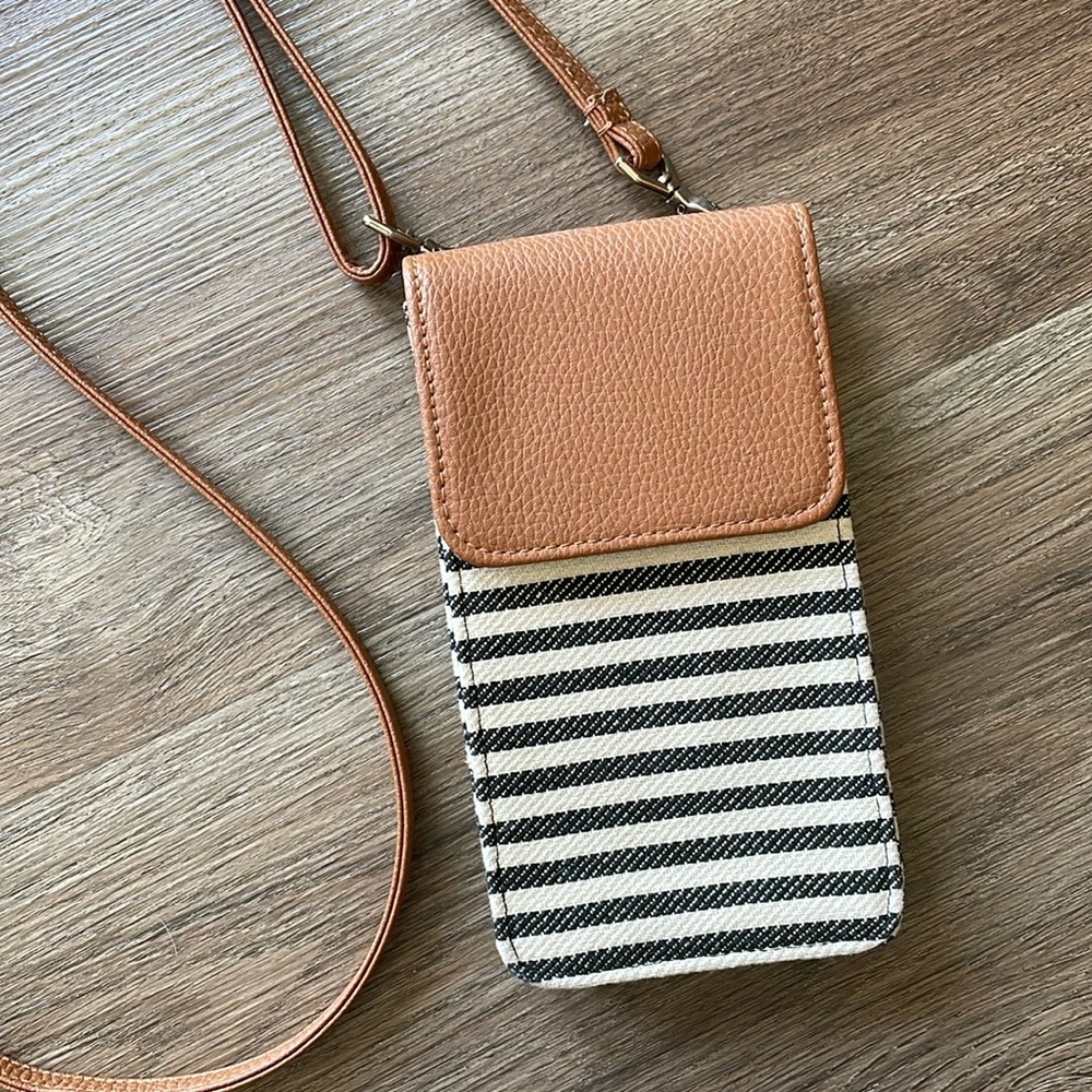 Thirty-One Crossbody Phone Purse